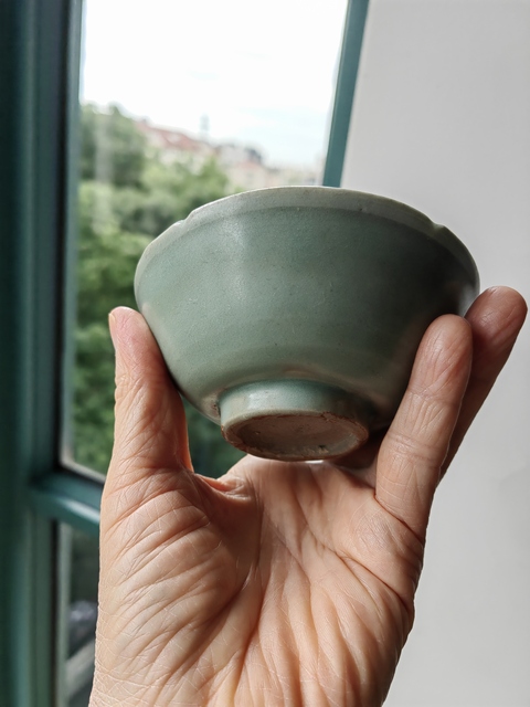 古玩陶瓷龍泉青瓷葵口碗真品鑒賞圖