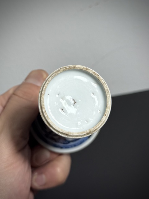 古玩陶瓷青花淡描花卉紋花觚真品鑒賞圖