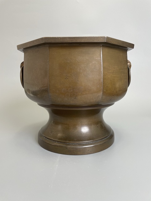 古玩銅器清中晚期 大明宣德年制款 雙獸耳吊環(huán)八方宣德銅爐真品鑒賞圖