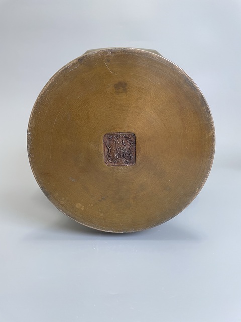 古玩銅器清中晚期 大明宣德年制款 雙獸耳吊環(huán)八方宣德銅爐真品鑒賞圖