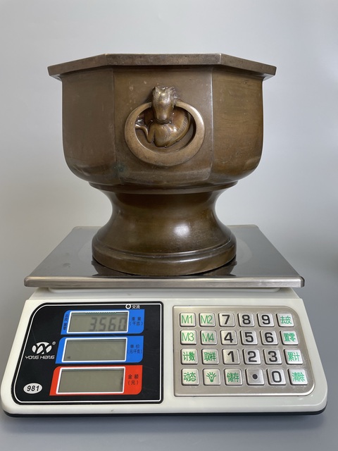 古玩銅器清中晚期 大明宣德年制款 雙獸耳吊環(huán)八方宣德銅爐真品鑒賞圖