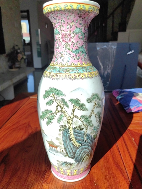 古玩陶瓷粉彩瓶真品鑒賞圖