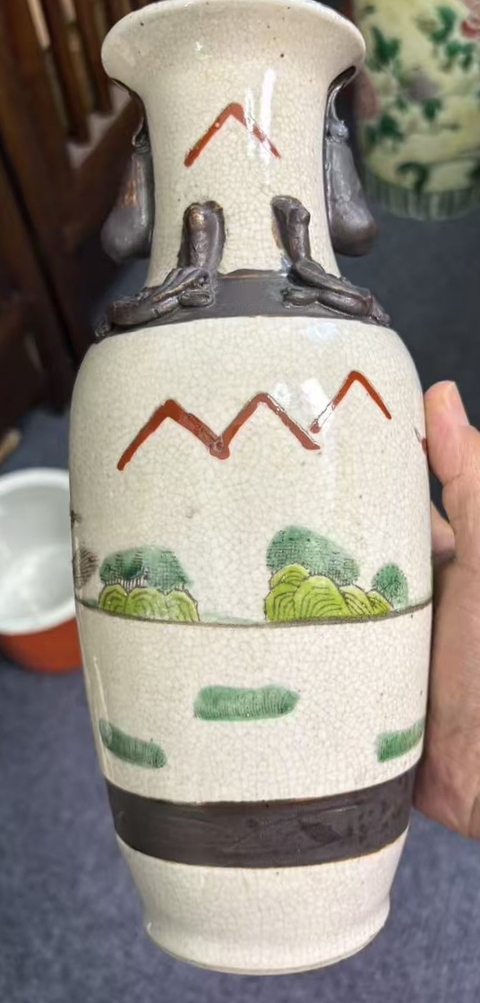 古玩陶瓷創(chuàng)匯 哥釉五彩刀馬人物紋瓶真品鑒賞圖