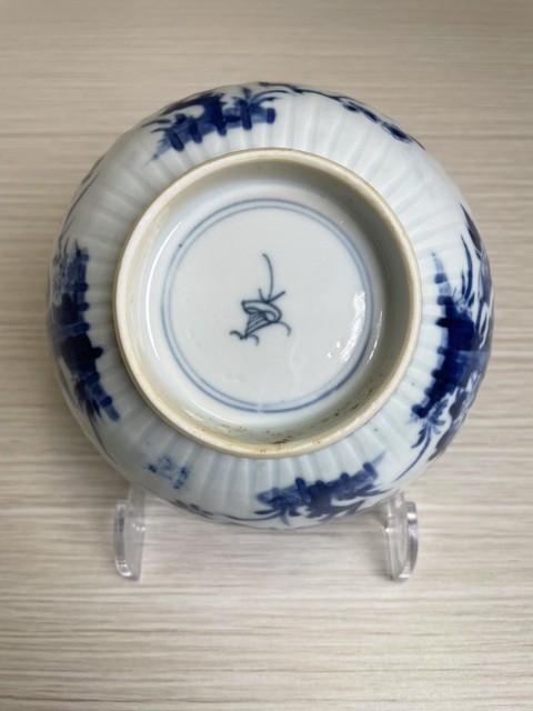 古玩陶瓷清康熙 青花四季花卉紋瓜楞碗真品鑒賞圖