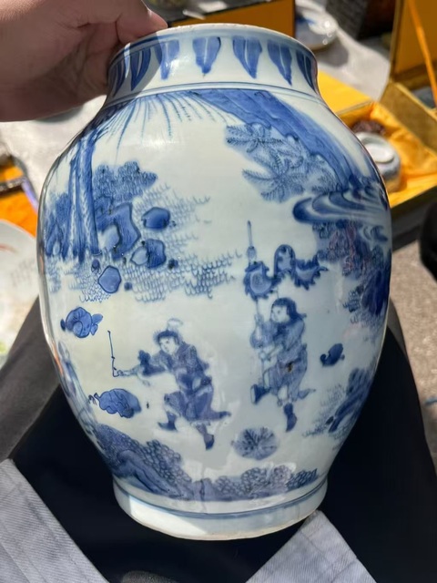 古玩陶瓷青花人物故事紋罐真品鑒賞圖