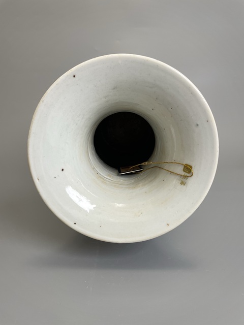 古玩陶瓷清乾隆 吹藍釉青花蒼龍教子圖觀音瓶真品鑒賞圖