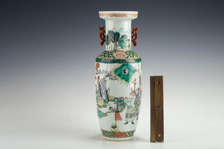 古玩陶瓷清晚·五彩人物故事紋雙耳盤口瓶真品鑒賞圖