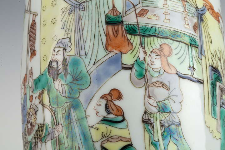 古玩陶瓷清晚·五彩人物故事紋雙耳盤口瓶真品鑒賞圖