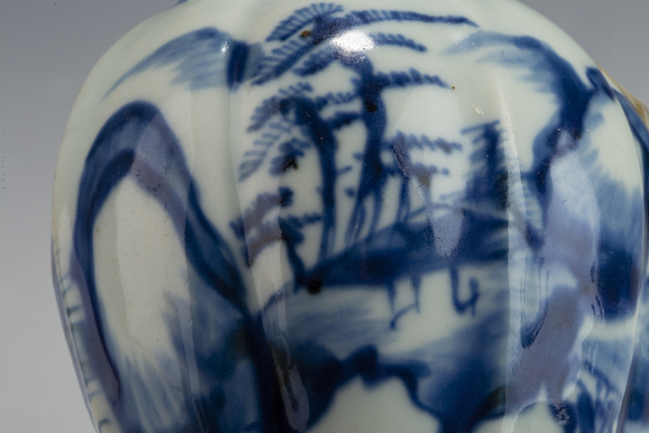 古玩陶瓷清康熙·青花山水人物紋瓶真品鑒賞圖