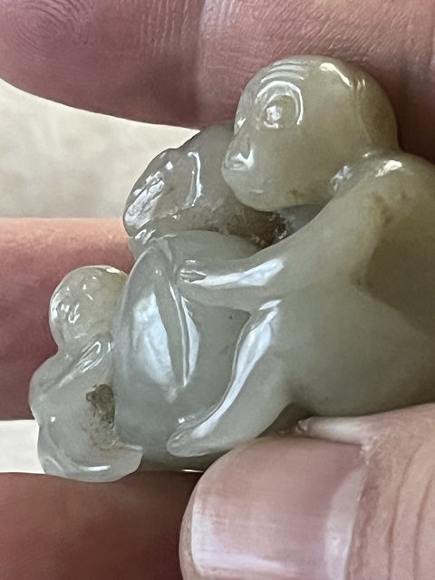 古玩玉器和田玉雕“靈猴獻壽”把件真品鑒賞圖