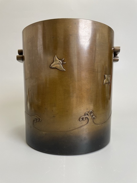 古玩銅器清晚期 浮雕小鳥(niǎo)滄海圖銅爐真品鑒賞圖