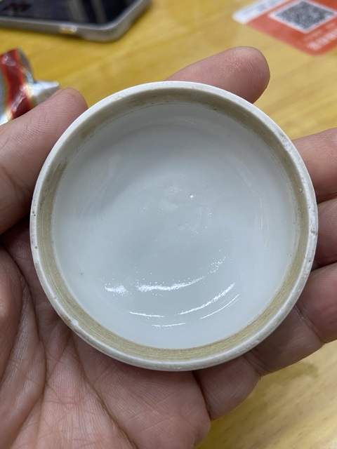 古玩陶瓷龍紋蝦藻紋青花蓋盒真品鑒賞圖