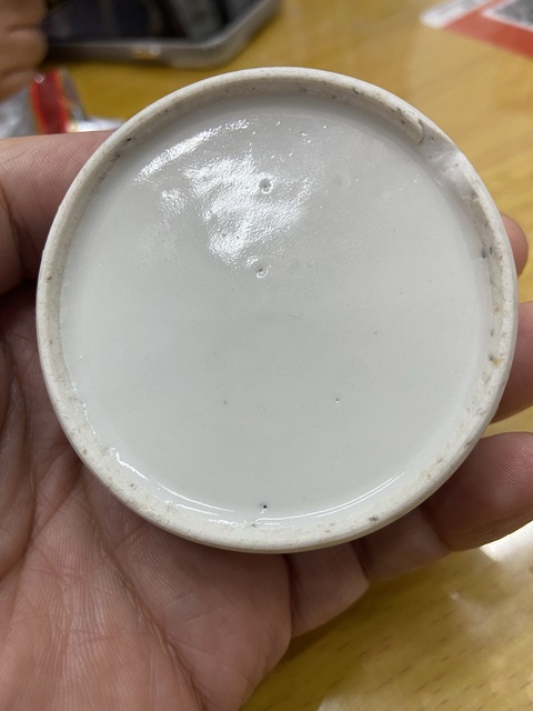古玩陶瓷龍紋蝦藻紋青花蓋盒真品鑒賞圖