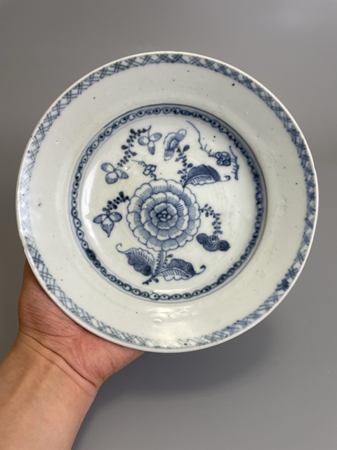 古玩陶瓷清乾隆 精品淡描青花花卉紋折沿盤拍賣,當前價格780元