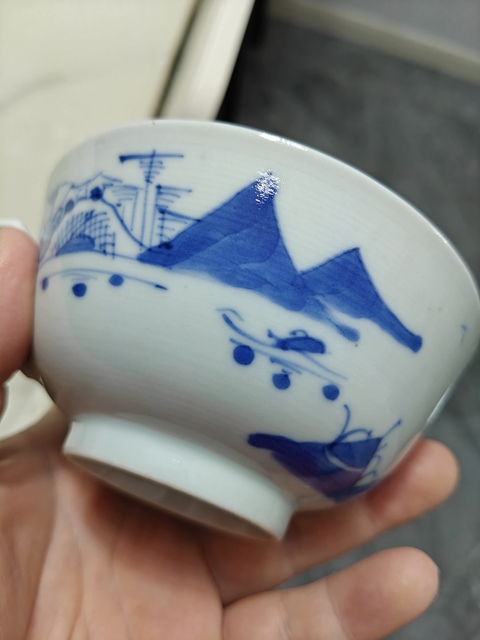 古玩陶瓷青花山水紋杯碟一套真品鑒賞圖