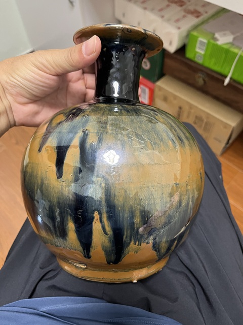 古玩陶瓷黑褐釉撇口瓶真品鑒賞圖