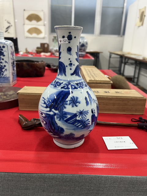 古玩陶瓷明崇禎青花人物故事圖瓶真品鑒賞圖