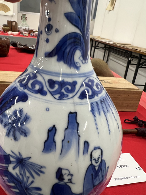 古玩陶瓷明崇禎青花人物故事圖瓶真品鑒賞圖