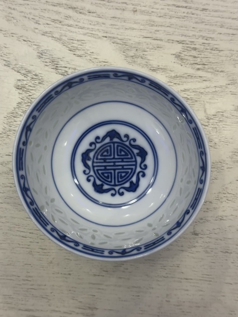 古玩陶瓷玲瓏瓷青花五福捧壽紋碗拍賣(mài)，當(dāng)前價(jià)格588元