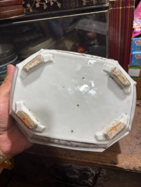 古玩陶瓷油粉彩人物紋花盆真品鑒賞圖