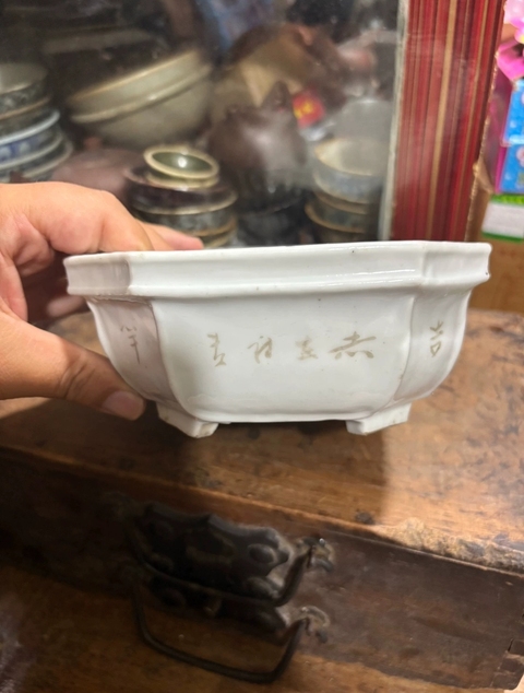 古玩陶瓷油粉彩人物紋花盆真品鑒賞圖