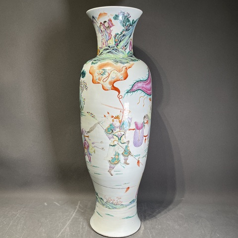 古玩陶瓷人物紋粉彩瓶真品鑒賞圖