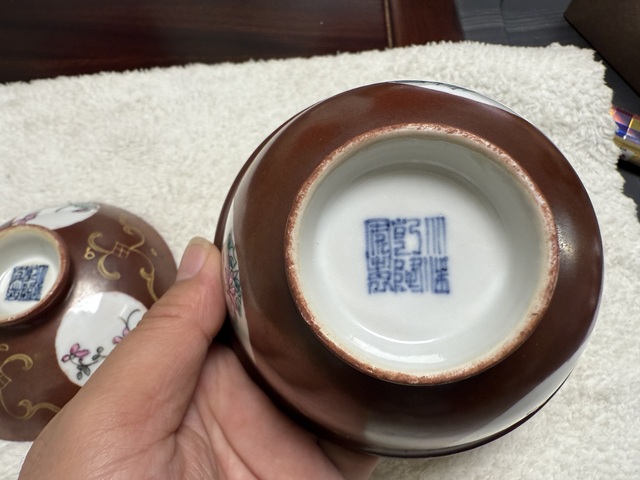 古玩陶瓷粉彩蓋碗真品鑒賞圖