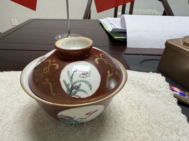 古玩陶瓷粉彩蓋碗真品鑒賞圖