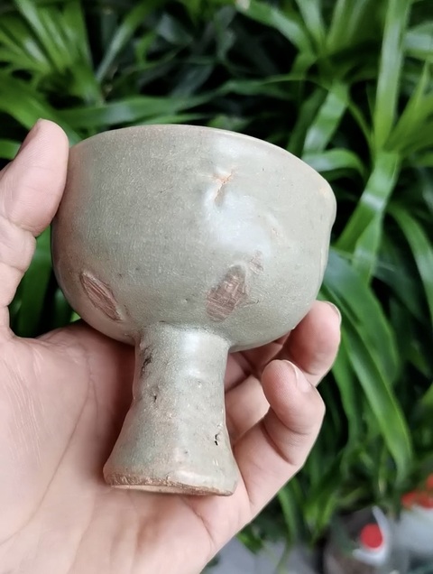 古玩陶瓷龍泉窯青釉高足杯真品鑒賞圖