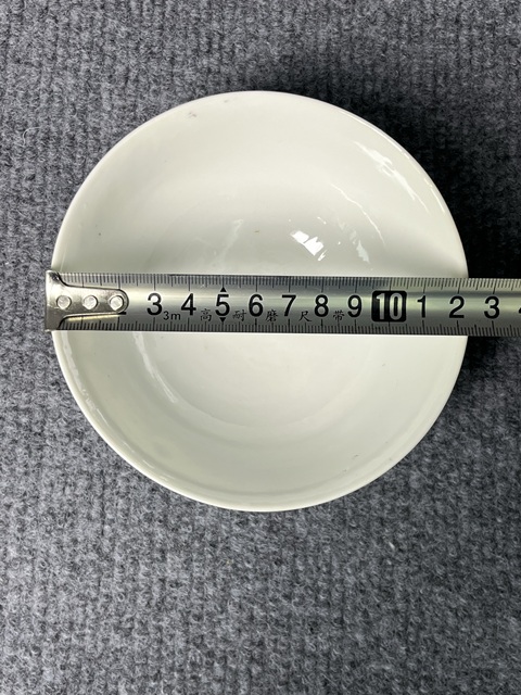 古玩陶瓷粉彩花卉紋碗真品鑒賞圖