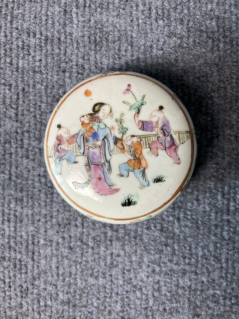 古玩陶瓷粉彩三娘教子紋印色盒真品鑒賞圖