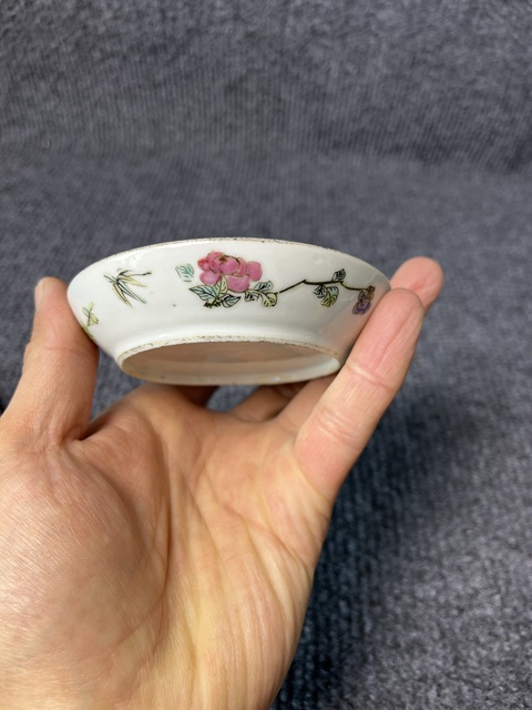 古玩陶瓷粉彩三娘教子紋印色盒真品鑒賞圖