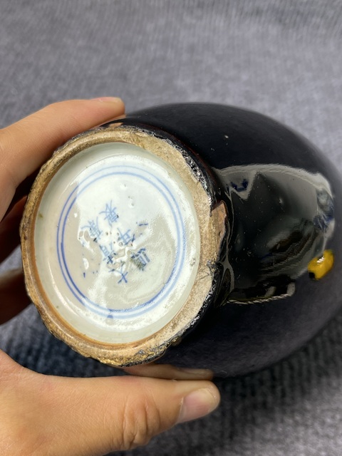 古玩陶瓷紫金釉蘿卜罐真品鑒賞圖