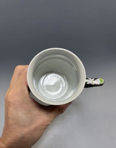 古玩陶瓷百花不落地粉彩執(zhí)杯真品鑒賞圖