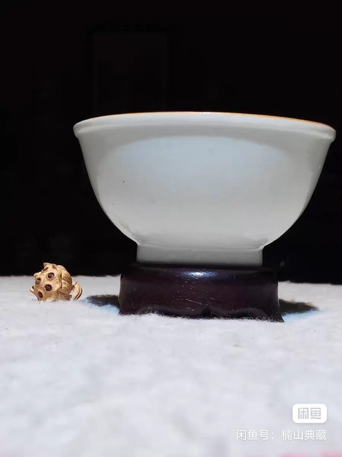 古玩陶瓷白釉杯真品鑒賞圖