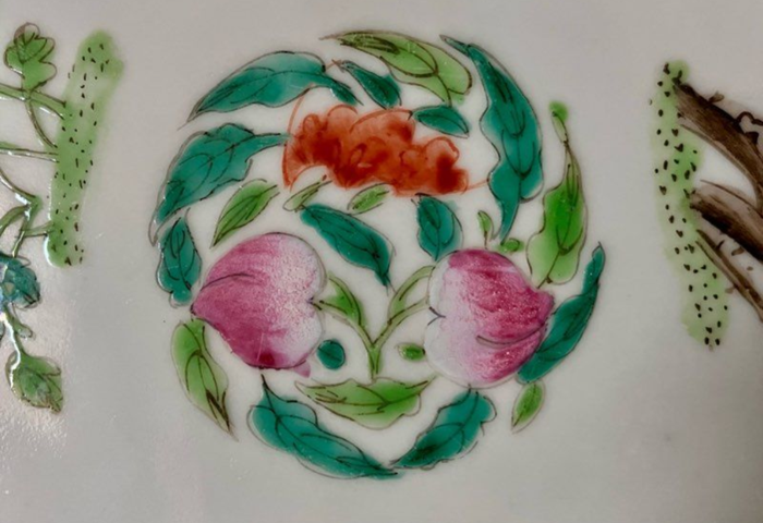 古玩陶瓷清道光 粉彩四季花卉紋盤真品鑒賞圖