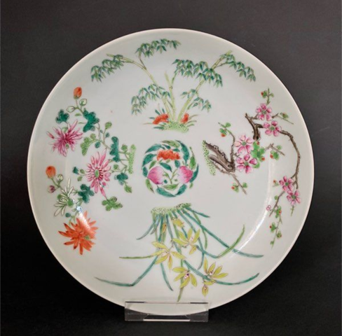 古玩陶瓷清道光 粉彩四季花卉紋盤真品鑒賞圖