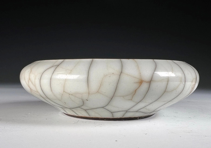 古玩陶瓷清中期 哥釉筆洗真品鑒賞圖