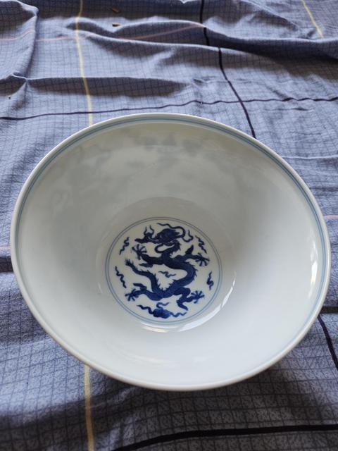 古玩陶瓷當代·青花云龍紋碗 真品鑒賞圖