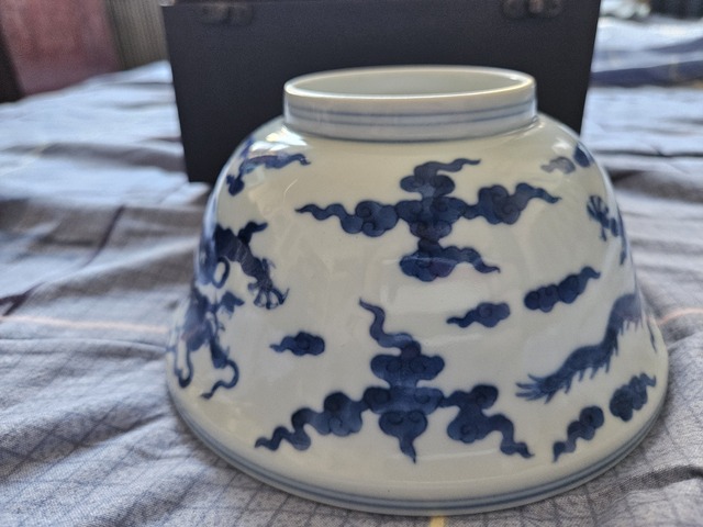 古玩陶瓷當代·青花云龍紋碗 真品鑒賞圖