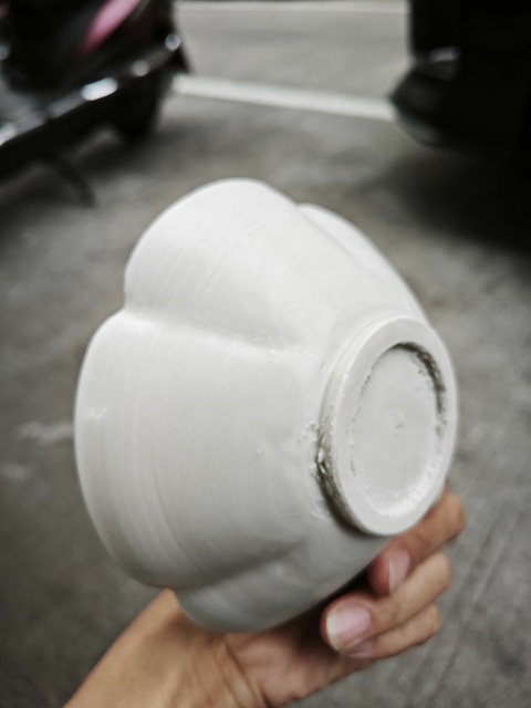 古玩陶瓷邢窯白瓷葵口碗真品鑒賞圖