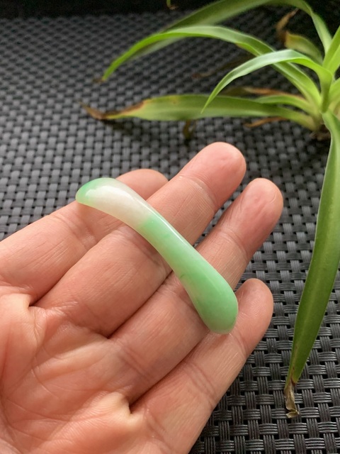 古玩玉器天然翡翠發簪真品鑒賞圖