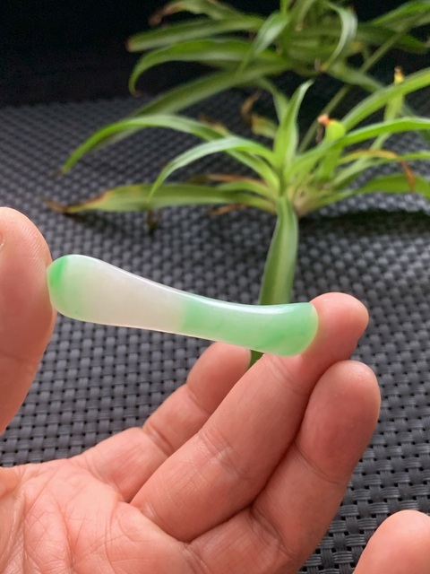 古玩玉器天然翡翠發簪真品鑒賞圖
