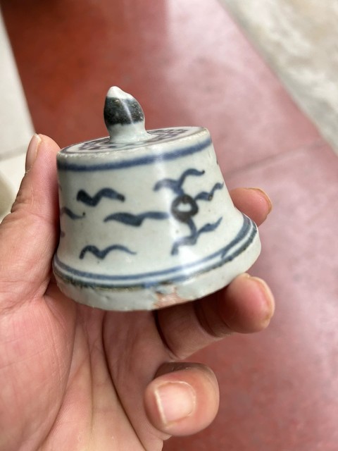 古玩陶瓷青花梅瓶蓋子真品鑒賞圖