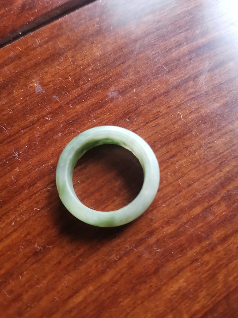 古玩玉器天然翡翠戒指真品鑒賞圖