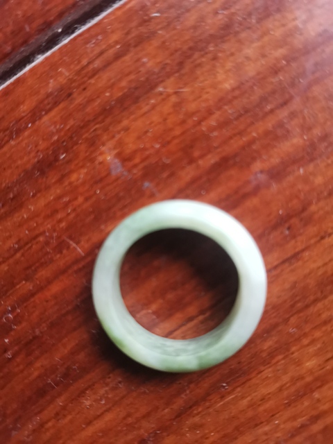 古玩玉器天然翡翠戒指真品鑒賞圖