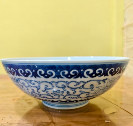 古玩陶瓷清嘉慶 青花纏枝蓮紋大碗真品鑒賞圖