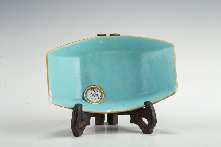 古玩陶瓷清中·藍(lán)釉描金團(tuán)壽紋茶船拍賣(mài)，當(dāng)前價(jià)格5000元