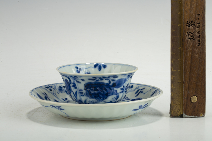 古玩陶瓷清康熙·青花開窗瑞獸紋杯碟拍賣，當前價格4666元