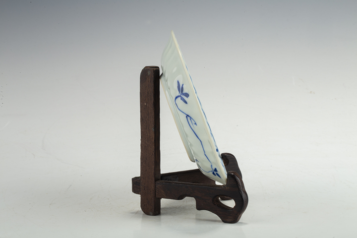 古玩陶瓷清康熙·青花開窗瑞獸紋杯碟拍賣，當前價格4666元